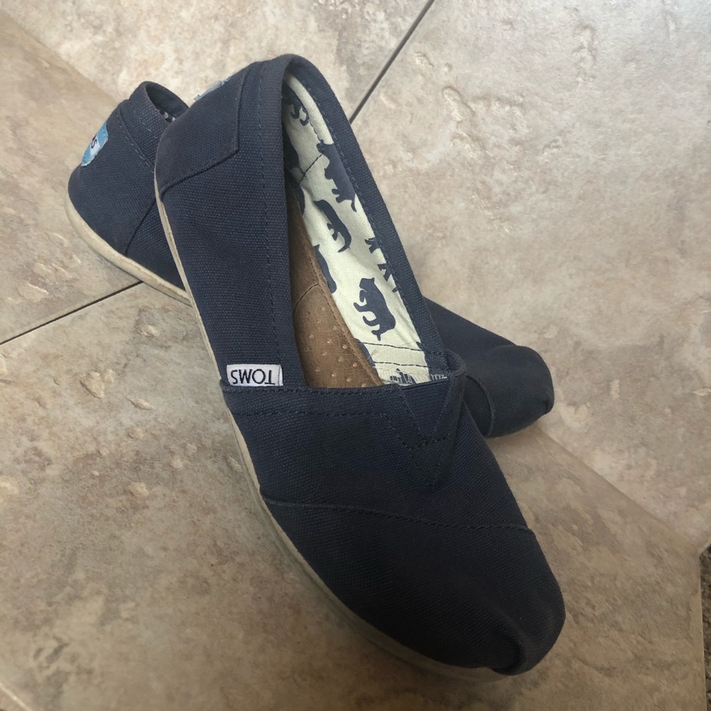 Navy Blue Women’s Toms 7.5